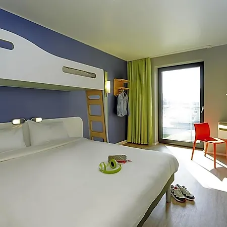Ibis Budget *