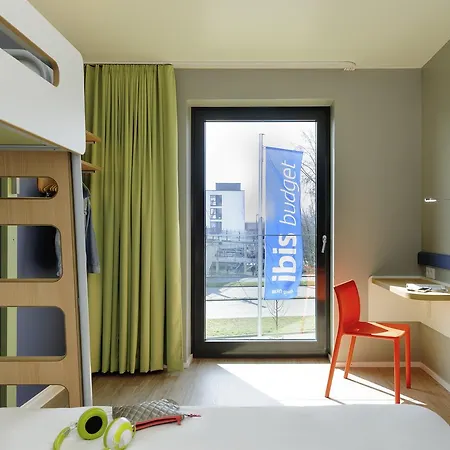 Ibis Budget Hotel *