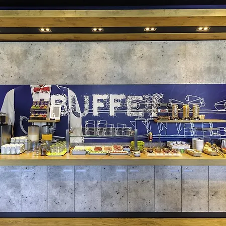 康斯坦茨宜必思经济酒店 酒店