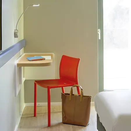 Ibis Budget *